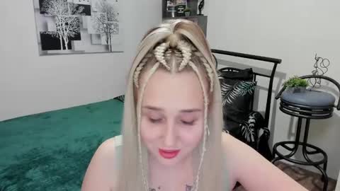 Lina online show from 02.26.25