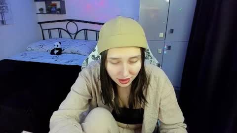 Lina online show from 11.14.25