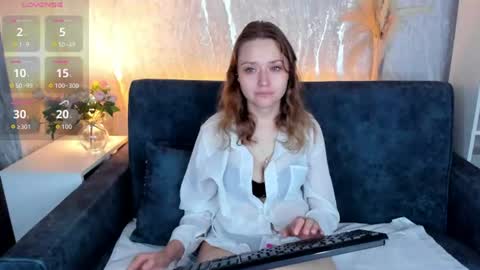 Linda  GMT2 Mon Tu Fri Sa Su  0300am-1000 am online show from 07.26.26