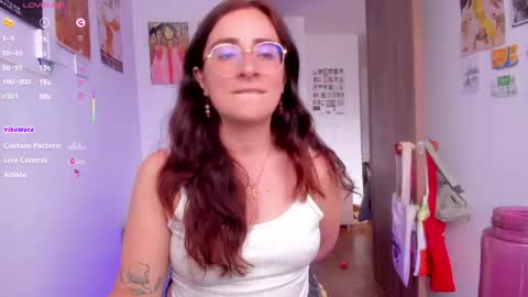 Giggles  online show from 05.06.26