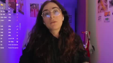 Giggles  online show from 05.12.26