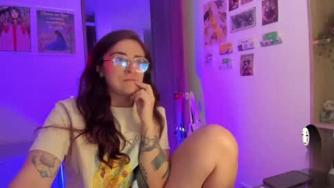 Giggles  online show from 05.30.26