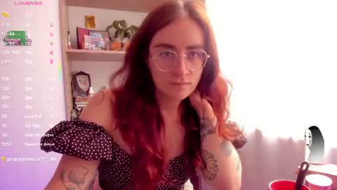 Giggles  online show from 07.11.26