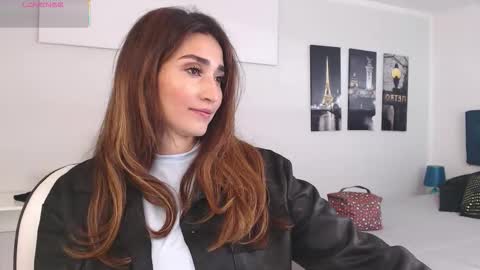 Maria Paula online show from 03.12.26