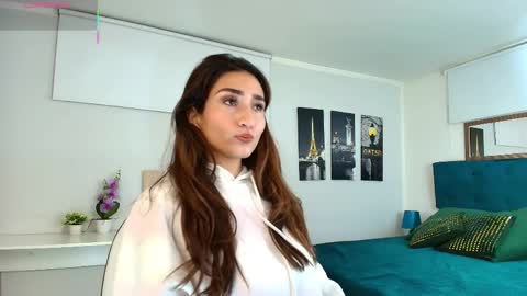Snapshot of linda_morgan1 chatting on 05.05.26 Maria Paula online show from 05.05.26