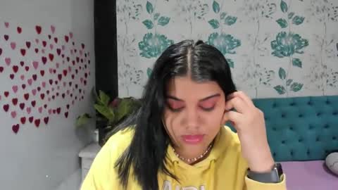    online show from 02.04.25