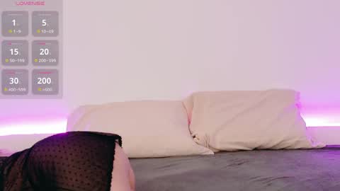 Linda  --  online show from 05.06.26