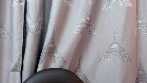 Snapshot of lindsey8 chatting on 12.16.24 Lindsey online show from 12.16.24