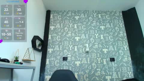 Snapshot of lindsey8 chatting on 11.13.25 Lindsey online show from 11.13.25