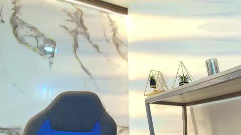 Snapshot of lindsey8 chatting on 02.10.26 Lindsey online show from 02.10.26