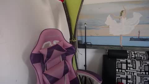 lindsey_2023 online show from 01.16.25