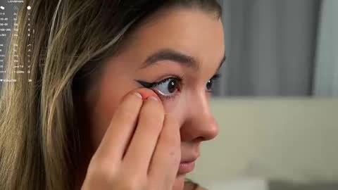 Snapshot of linettedennett chatting on 09.13.25 Kate online show from 09.13.25