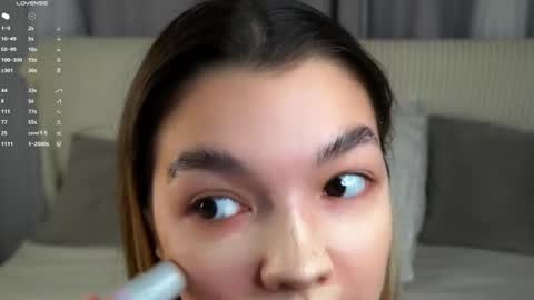 Snapshot of linettedennett chatting on 12.02.25 Kate online show from 12.02.25