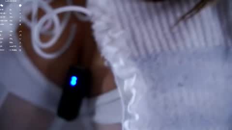 Snapshot of linettedennett chatting on 12.19.25 Kate online show from 12.19.25