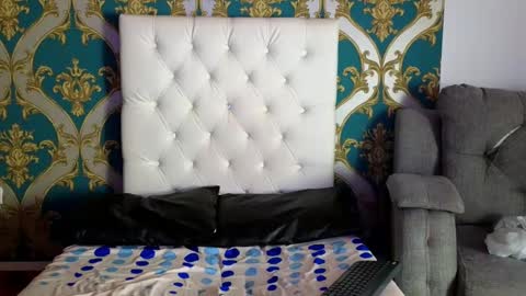 Snapshot of ling_ling24 chatting on 12.31.24 ling ling24 online show from 12.31.24