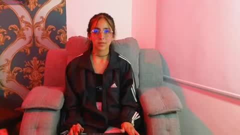 Snapshot of ling_ling24 chatting on 01.07.25 ling ling24 online show from 01.07.25