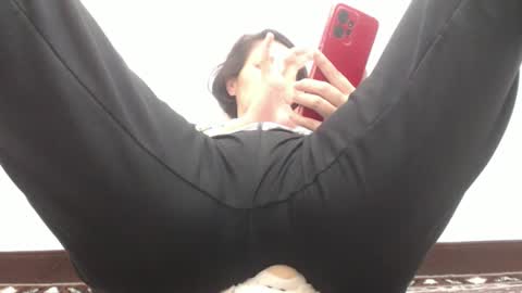 LinKissKiss online show from 01.25.25