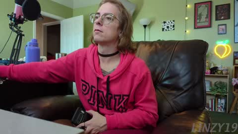 Snapshot of linzy19 chatting on 01.30.25 Linzy19 online show from 01.30.25