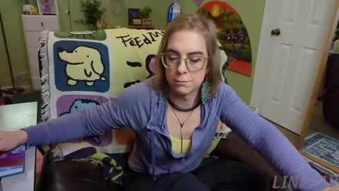 Snapshot of linzy19 chatting on 02.11.25 Linzy19 online show from 02.11.25