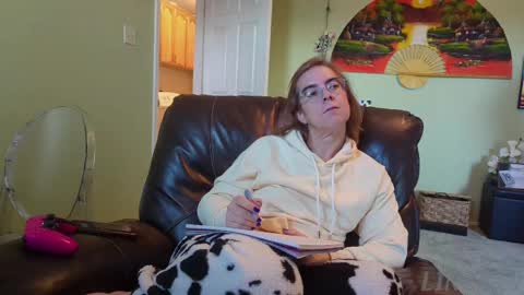 Snapshot of linzy19 chatting on 09.09.25 Linzy19 online show from 09.09.25