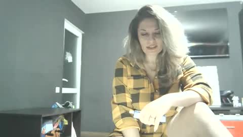 lionessmom online show from 02.02.26