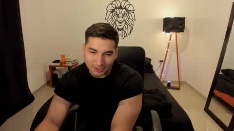 Snapshot of lionn_kingg chatting on 02.27.26 Lion online show from 02.27.26