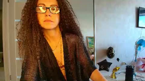 Liora Weiss online show from 06.16.26