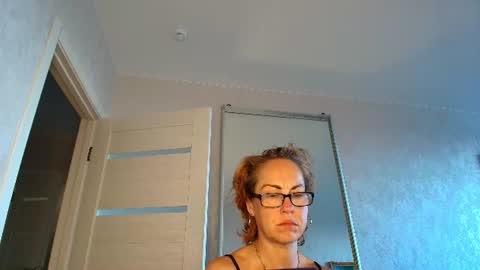 Liora Weiss online show from 06.20.26