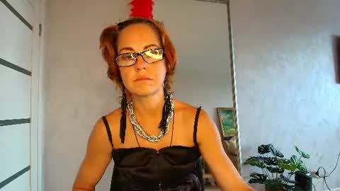 Liora Weiss online show from 07.17.26