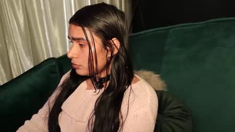 Lire online show from 11.20.25