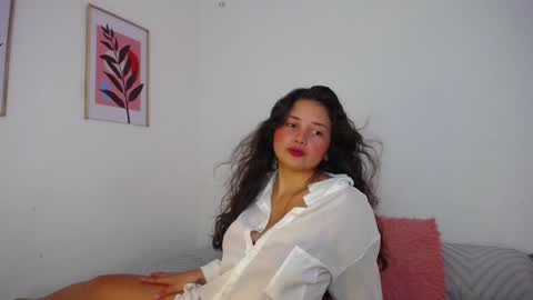 Lily see u on december 2 online show from 01.23.25