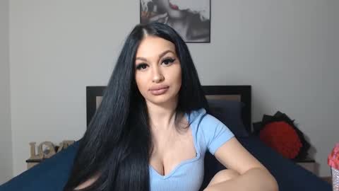 Lisa online show from 12.15.24