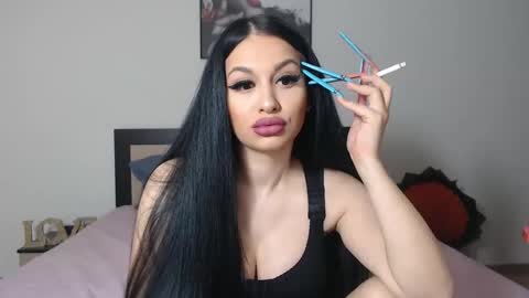 Lisa online show from 12.17.24