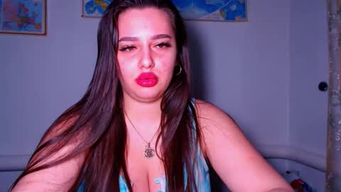 Snapshot of lisa_lady_golden chatting on 11.12.25 lisa_lady_golden online show from 11.12.25