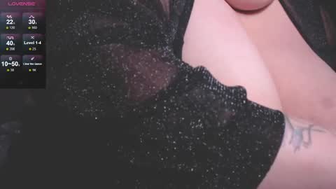 Snapshot of lisa_mila chatting on 01.10.25 LIsa online show from 01.10.25