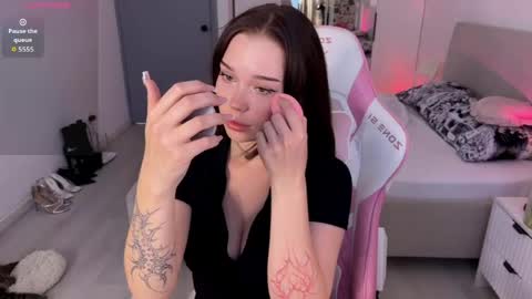 Snapshot of lisa_moons chatting on 05.28.26 lisa_moons online show from 05.28.26