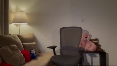 Snapshot of lisa_proper chatting on 01.06.25 lisa online show from 01.06.25