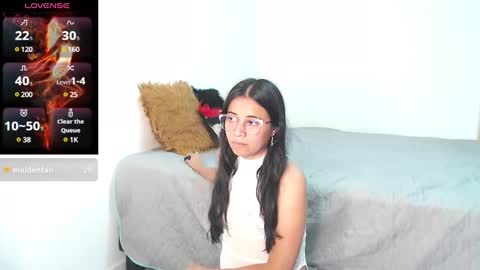 Snapshot of lisa_sexxy chatting on 02.07.25 faisury online show from 02.07.25