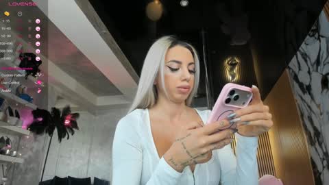 onlyfans-lisaakira instagram-lisaakira9  twitter-lisaakira4 online show from 03.03.26