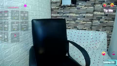 Snapshot of lisaatits chatting on 07.26.26 liss online show from 07.26.26