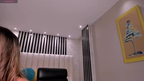 Lisa  Flowers online show from 02.20.26