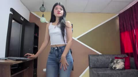 Lisa Gray Independent Model online show from 11.22.25