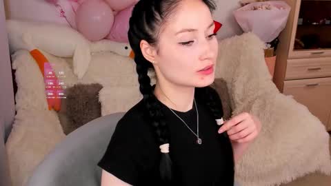 Lisa Moore online show from 02.07.26