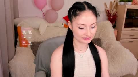 Lisa Moore online show from 03.11.26