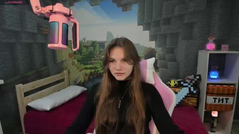 Lisa online show from 02.13.25