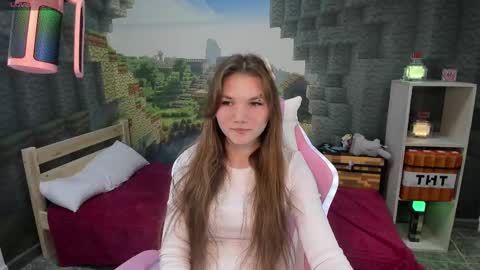 Lisa online show from 02.23.25