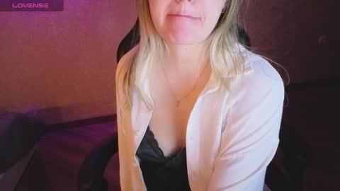 Anna online show from 03.25.26