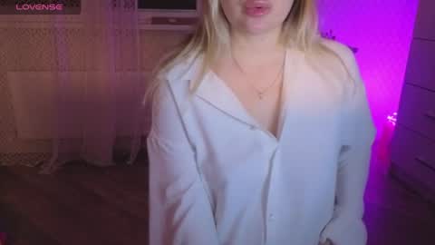 Anna online show from 07.25.26