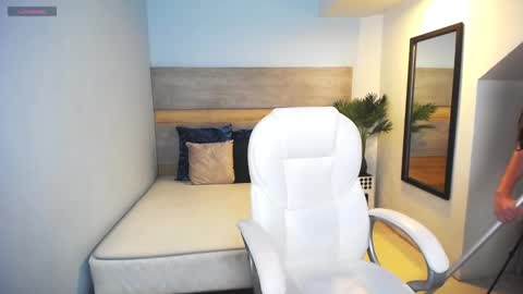 Snapshot of liseth_fox chatting on 02.05.25 Liseth Fox online show from 02.05.25