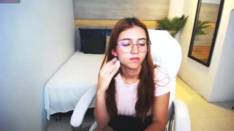 Snapshot of liseth_fox chatting on 02.26.25 Liseth Fox online show from 02.26.25